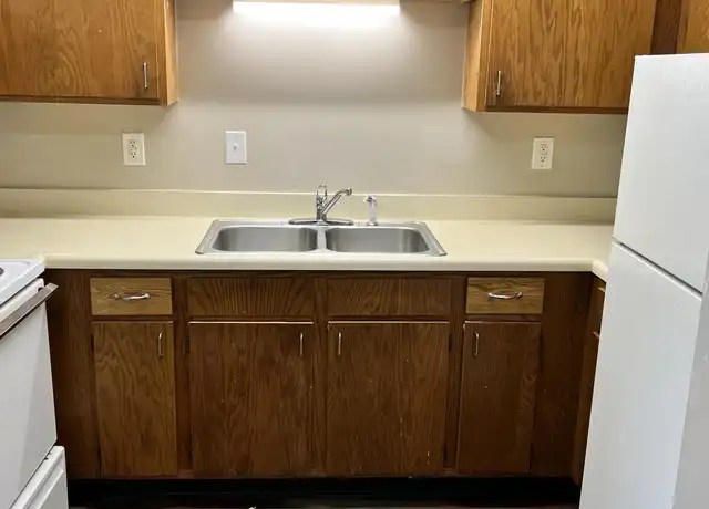 Property at 4103 Blue Lick Ct Unit 8, Louisville, KY, 40229, 2 beds, 1 bath, [object Object]