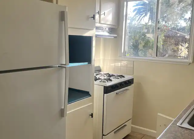 Property at 2749 Humboldt Ave, Oakland, CA, 94602, 1 bed, 1 bath, [object Object]