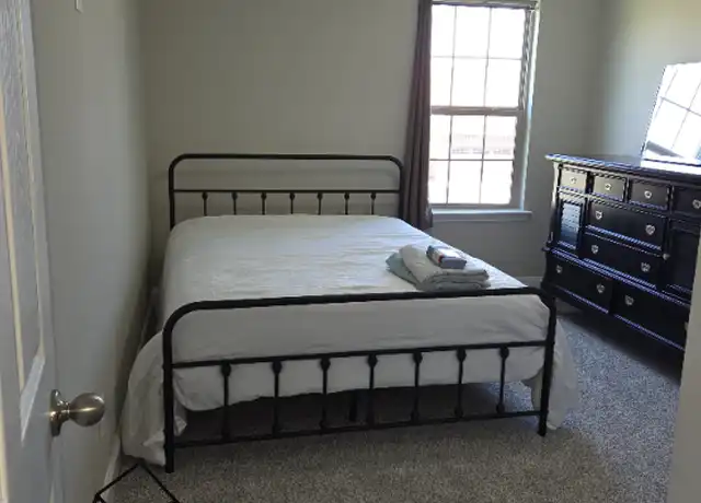 Property at 405 Longstone Rd, Gallatin, TN, 37066, 1 bed, 1 bath, [object Object]