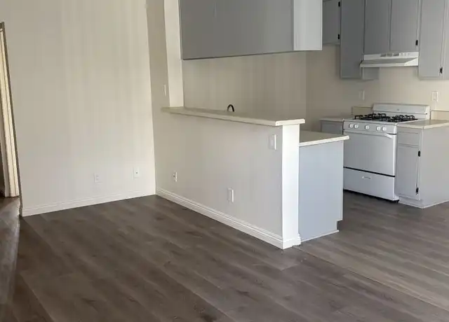 Property at 6810 Foothill Blvd Unit 214, Tujunga, CA, 91042, 1 bed, 1 bath, [object Object]