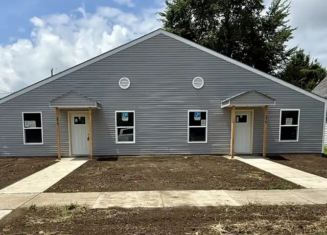Property at 276 S Vine St, Plainfield, IN, 46168, 2 beds, 1 bath, [object Object]