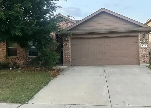 Property at 637 Cameron Way, Azle, TX, 76020, 4 beds, 2 baths, [object Object]