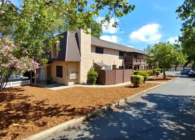 Property at 1435 Willis St Unit 6, Redding, CA, 96001, 2 beds, 1 bath, [object Object]