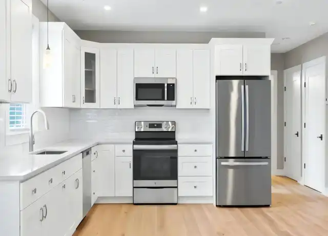 Property at 471 Main St #303, Stoneham, MA, 02180, 2 beds, 2 baths, [object Object]