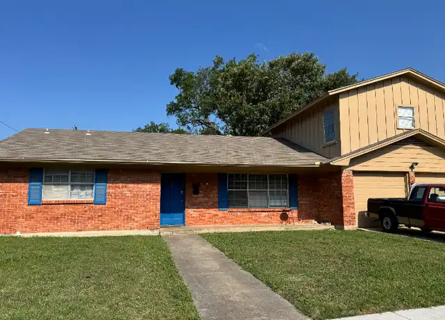 Property at 1123 Thomas St, Denton, TX, 76201, 5 beds, 3 baths, [object Object]