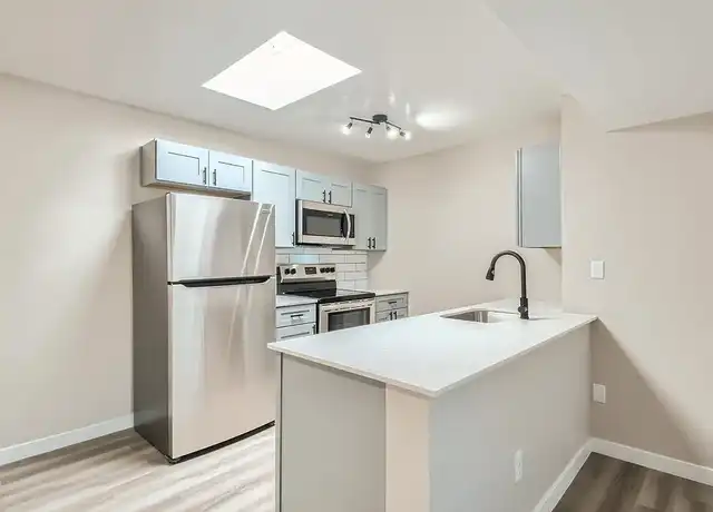 Property at Rise on McClintock - 2045 S McClintock Dr, Tempe, AZ, 85282, 1-2 bed, 1 bath, [object Object]