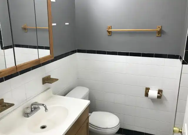 Property at 29 Elberon Pl Apt 2, Albany, NY, 12203, 4 beds, 1 bath, [object Object]