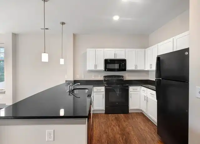 Property at Edge Flats - 111 Edgeway Dr, Winston-Salem, NC, 27104, 1 bed, 1 bath, [object Object]