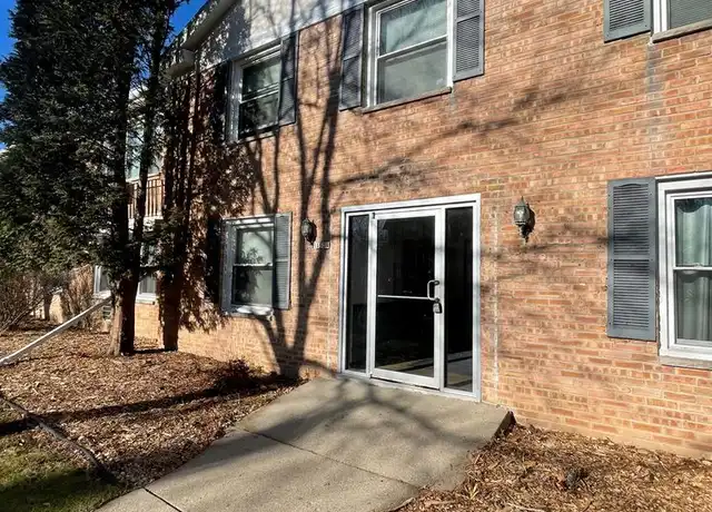 Property at 1524 E Providence Ave, Milwaukee, WI, 53211, 1 bed, 1 bath, [object Object]
