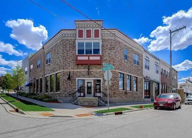 Property at 123 E Washington St, Stoughton, WI, 53589, 1 bed, 1 bath, [object Object]