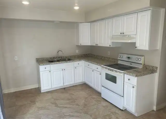 Property at 33080 Jamieson St Apt 4, Lake Elsinore, CA, 92530, 2 beds, 1.5 baths, [object Object]