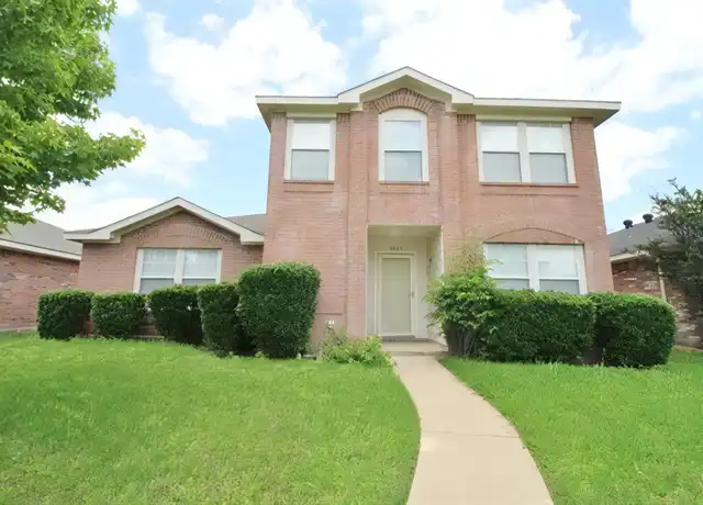 Property at 2415 Mallory Ln, Lancaster, TX, 75134, 4 beds, 2.5 baths, [object Object]