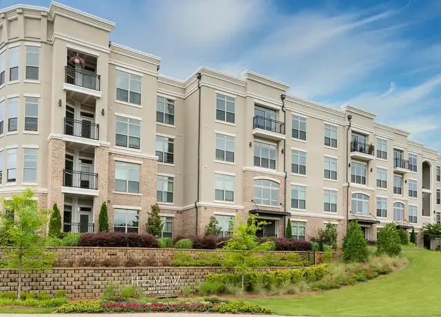 Photo of 900 View Dr, Woodstock, GA 30189