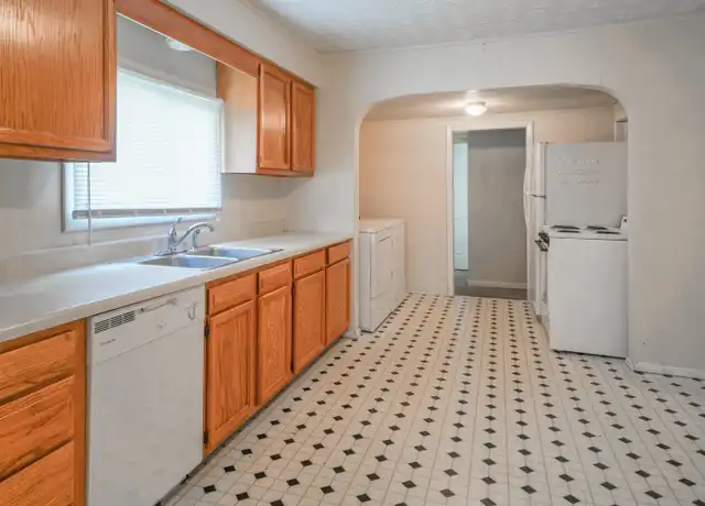 Property at 310 E 17th St, Bloomington, IN, 47408, 3 beds, 2 baths, [object Object]