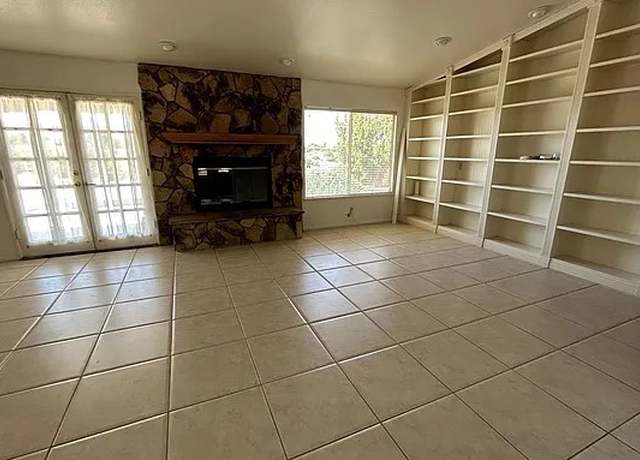 Photo of 9090 Aster Rd, Oak Hills, CA 92344
