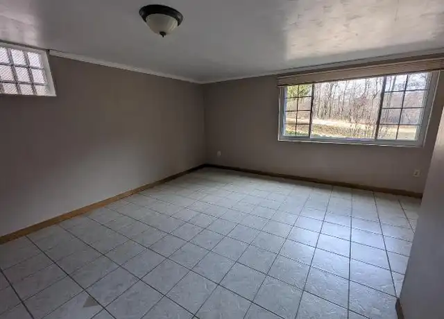 Property at 120 Ferncrest Dr, Gibsonia, PA, 15044, 1 bed, 1 bath, [object Object]