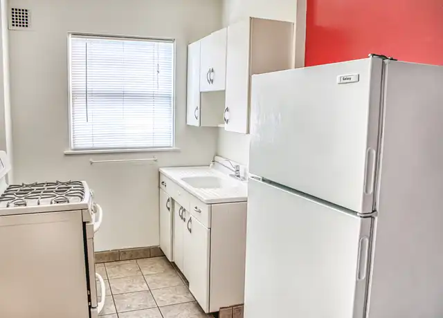 Property at 1906 18th St Unit 22, Bakersfield, CA, 93301, 1 bed, 1 bath, [object Object]