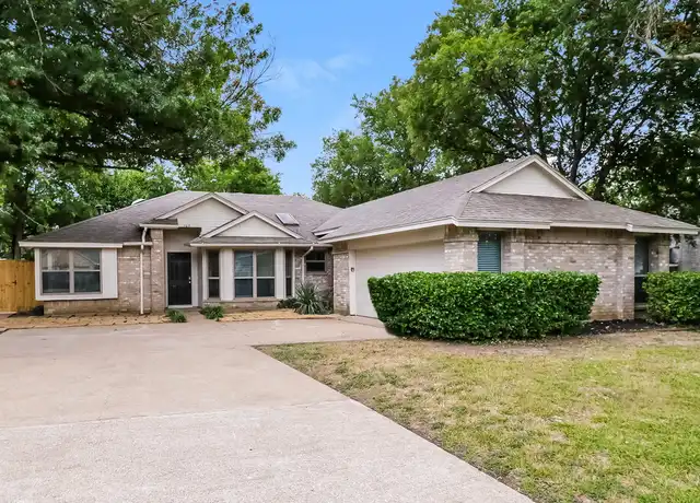 Property at 107 Hollywood Dr, Glenn Heights, TX, 75154, 3 beds, 2 baths, [object Object]