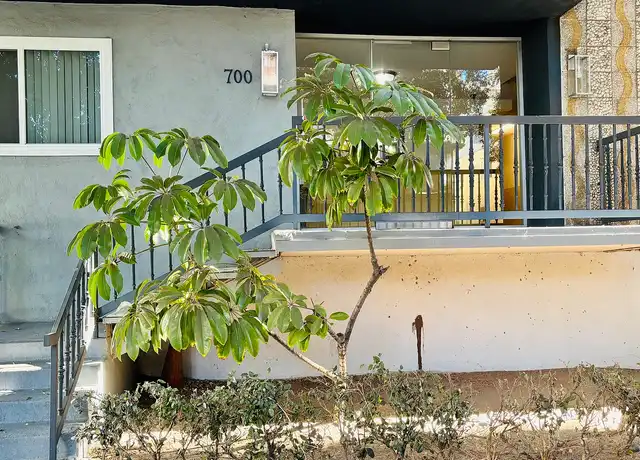 Property at 700 Irolo St, Los Angeles, CA, 90005, 2 beds, 2 baths, [object Object]