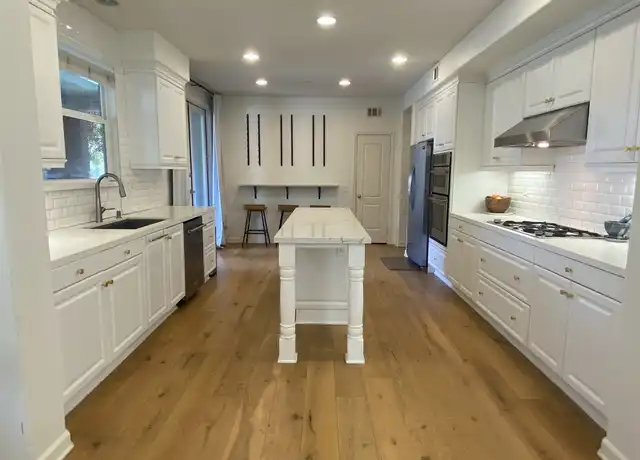 Property at 5360 Pacific Ter #101, Hawthorne, CA, 90250, 3 beds, 3.5 baths, [object Object]