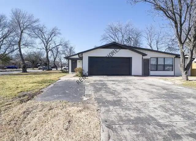 Property at 512 NW Hillery St, Burleson, TX, 76028, 3 beds, 2 baths, [object Object]