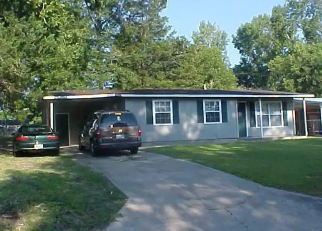 Property at 906 Kings Rd, Leesville, LA, 71446, 3 beds, 1 bath, [object Object]