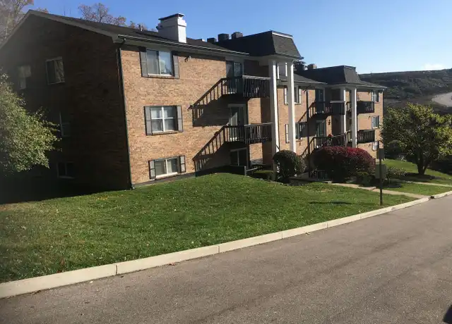Property at 1002 Parkvale Ct Unit 1004 2, Park Hills, KY, 41011, 2 beds, 1 bath, [object Object]