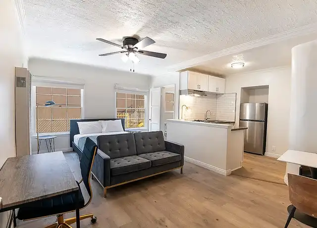 Property at Crenshaw Park Apartments - 707 Crenshaw Blvd, Los Angeles, CA, 90005, 0 beds, 1 bath, [object Object]
