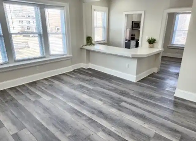 Property at 18 Walnut St Unit 1L, Worcester, MA, 01608, 3 beds, 1 bath, [object Object]