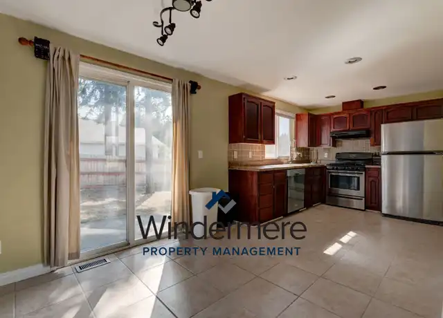 Property at 1579 NW 9th Pl, Oak Harbor, WA, 98277, 3 beds, 2 baths, [object Object]