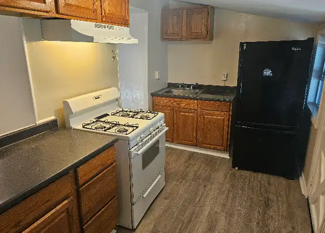 Property at 305 Buttonwood St, Norristown, PA, 19401, 2 beds, 1 bath, [object Object]