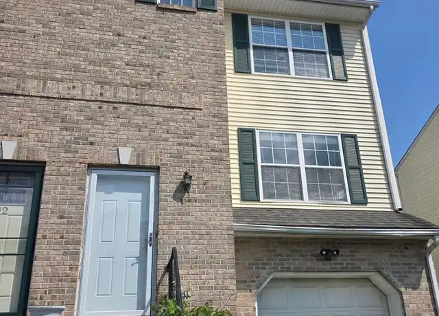 Property at 14 Vista Ct, New Castle, DE, 19720, 3 beds, 2.5 baths, [object Object]
