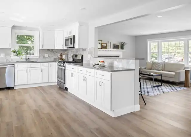 Property at 16 Appleby Rd, Salem, MA, 01970, 4 beds, 4 baths, [object Object]