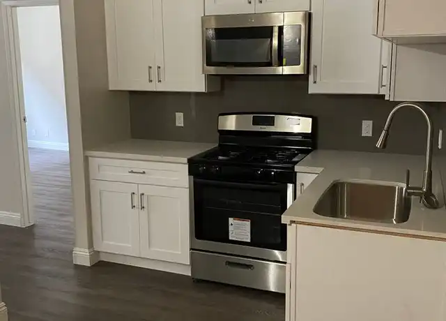 Property at 215 S Occidental Blvd Unit 004, Los Angeles, CA, 90057, 2 beds, 1 bath, [object Object]