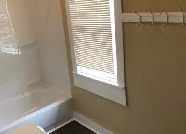 Property at 1216 W Madison St, Milwaukee, WI, 53204, 1 bed, 1 bath, [object Object]