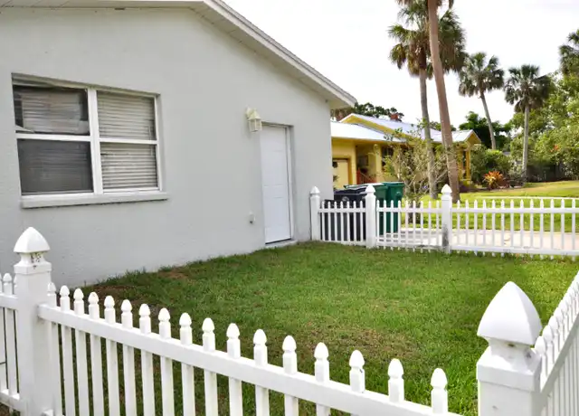 Property at 1211 15th St W Unit 1213, Palmetto, FL, 34221, 2 beds, 1 bath, [object Object]
