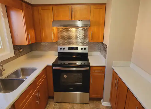 Property at 4619 W 95th St, Oak Lawn, IL, 60453, 1 bed, 1 bath, [object Object]