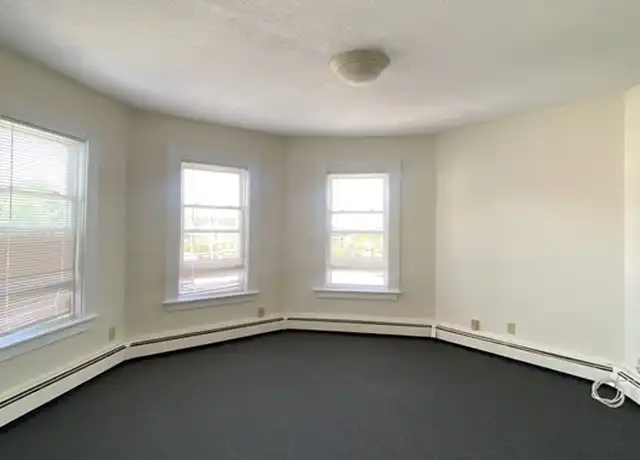 Property at 381 Broadway Unit 2, Lynn, MA, 01904, 3 beds, 1 bath, [object Object]