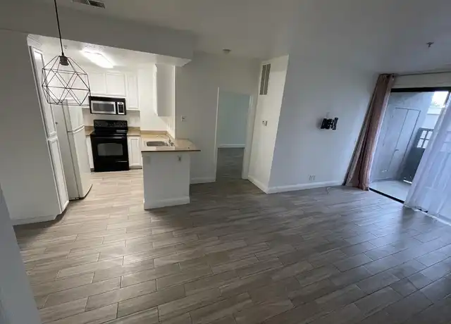 Property at 425 W Laurel Dr Unit J, Salinas, CA, 93906, 1 bed, 1 bath, [object Object]