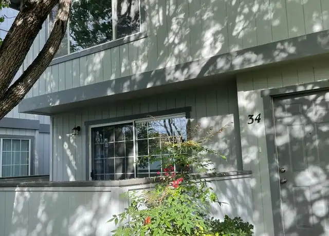 Property at 200 Ridgetop Dr #34, Redding, CA, 96003, 2 beds, 2.5 baths, [object Object]