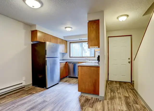 Property at 3982 SE 174th Ave, Portland, OR, 97236, 2 beds, 1.5 baths, [object Object]
