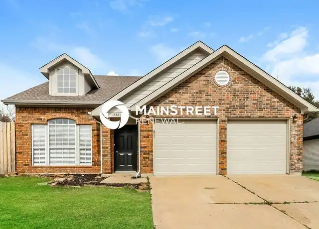 Property at 2321 Cromwell Dr, Arlington, TX, 76018, 3 beds, 2 baths, [object Object]