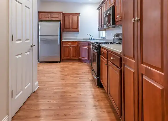 Property at Fox Chase Luxury Apartments - 1000 Fox Chase Dr, Cheswick, PA, 15024, 2-3 beds, 2-3 baths, [object Object]