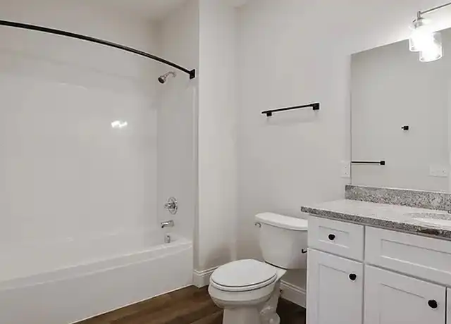 Property at 314 S State St Unit 105, Champaign, IL, 61820, 1 bed, 1 bath, [object Object]