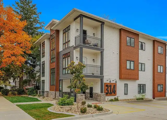 Property at 314 S State St Unit 105, Champaign, IL, 61820, 1 bed, 1 bath, [object Object]