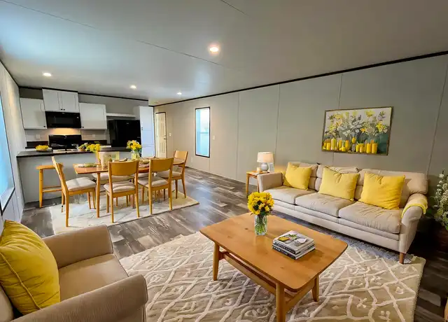 Property at 1416 W Commodore Blvd Unit 176, Lincoln, NE, 68522, 3 beds, 2 baths, [object Object]