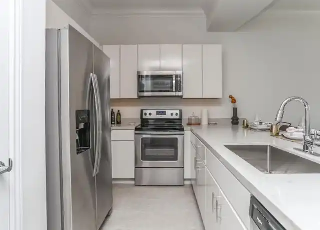 Property at 6499 Arnot St, Houston, TX, 77007, 1 bed, 1 bath, [object Object]