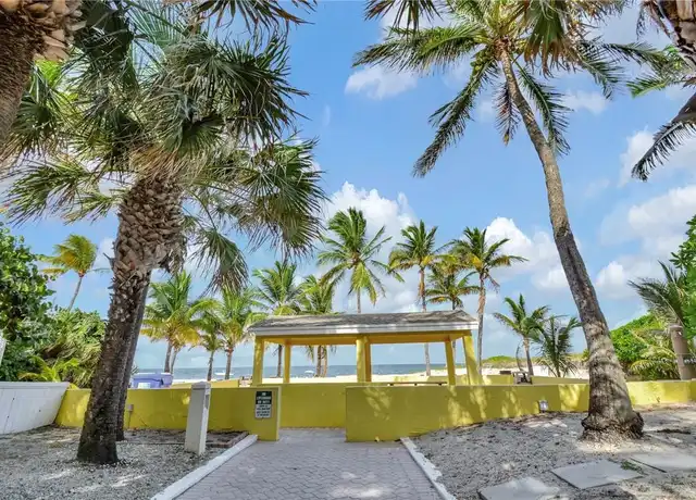 Property at 12 Sunset Ln, Pompano Beach, FL, 33062, 3 beds, 2 baths, [object Object]