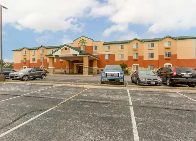 Property at Furnished Studio - Findlay - Tiffin Avenue - 2355 Tiffin Ave, Findlay, OH, 45840, 0 beds, 1 bath, [object Object]
