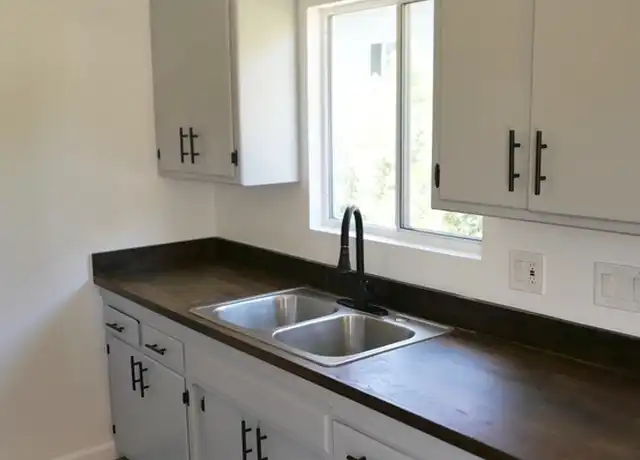 Property at 3005 Normandie Ave Unit 6, Los Angeles, CA, 90007, 1 bed, 1 bath, [object Object]